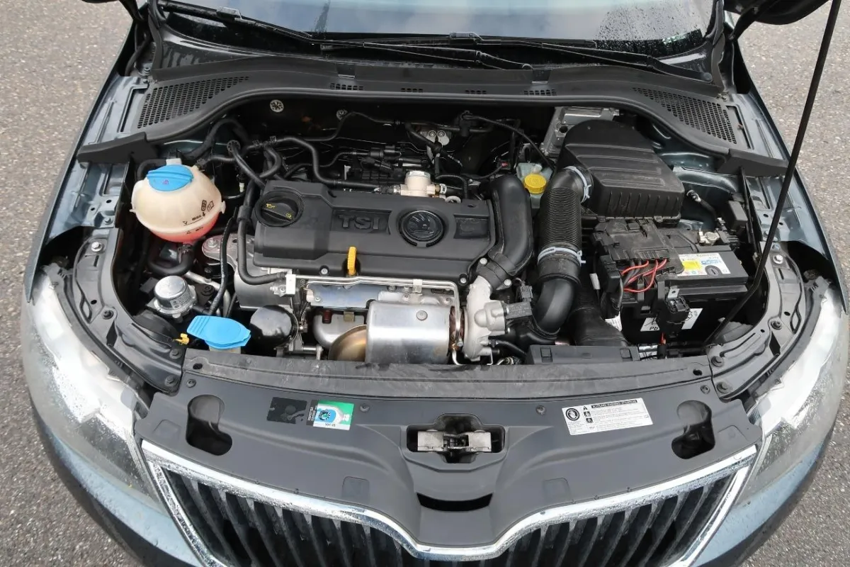 Skoda Rapid Ambition 1.4 TSI, 122 PS — zdjęcie 13