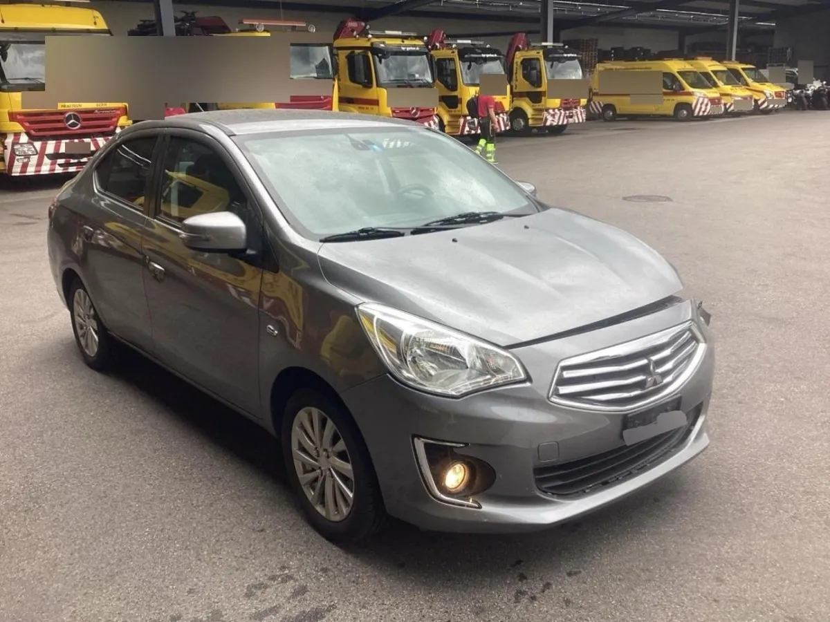 Mitsubishi Attrage Intense, 80 PS — zdjęcie 1
