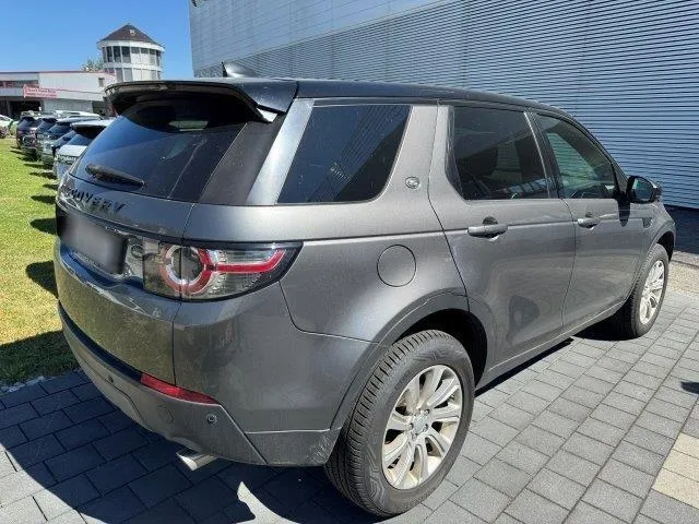 Land Rover Discovery Sport 2.0 TD4 180 SE, 180 PS — zdjęcie 3
