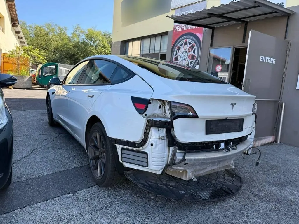 TESLA MODEL 3 Long R. AWD, 498 PS — zdjęcie 4