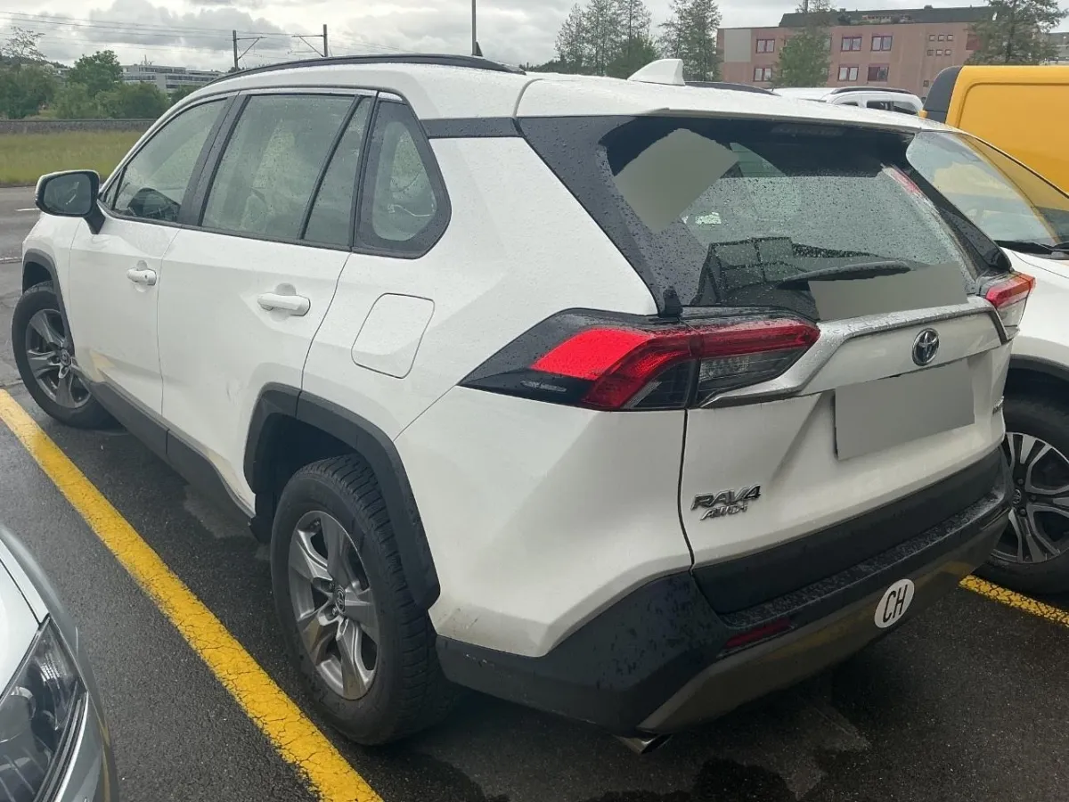 Toyota RAV4 RAV4 2.5 HSD Comfort 2.5, 177 PS — zdjęcie 3