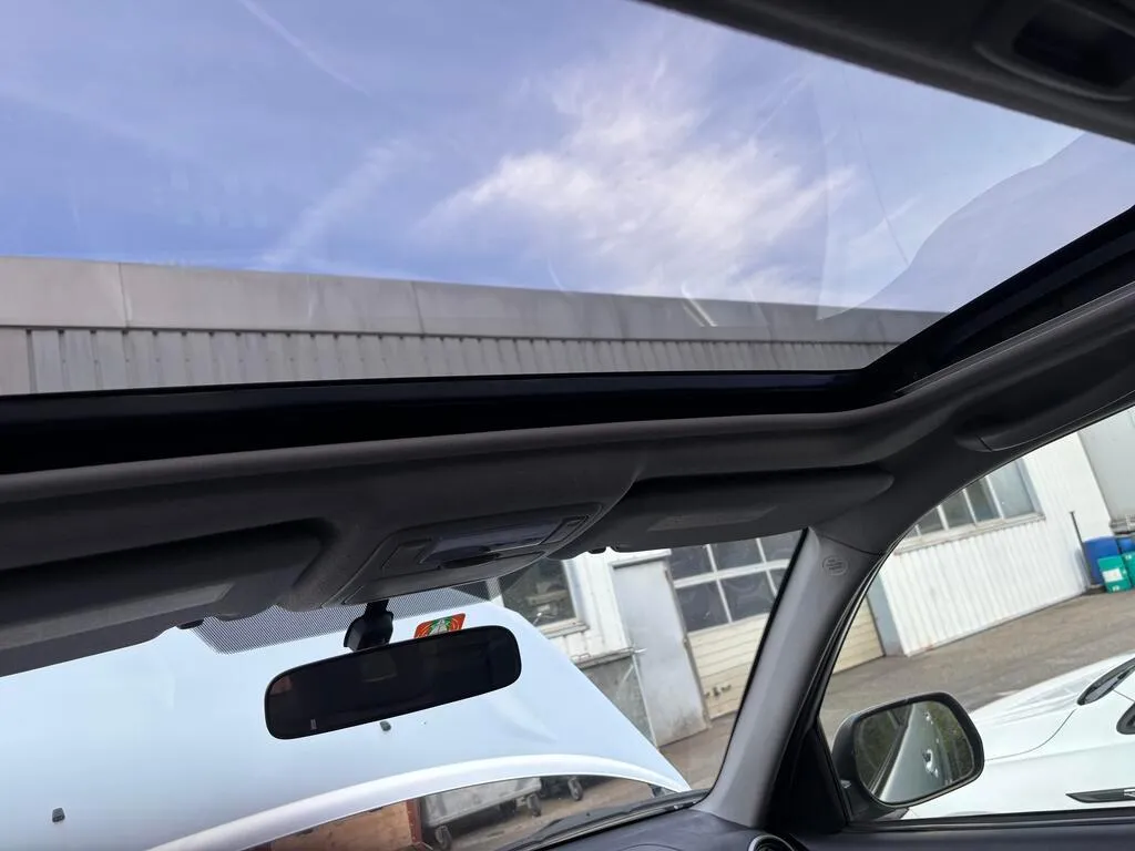 Toyota RAV4 2.0i 16V Linea Terra, 150 PS — zdjęcie 8