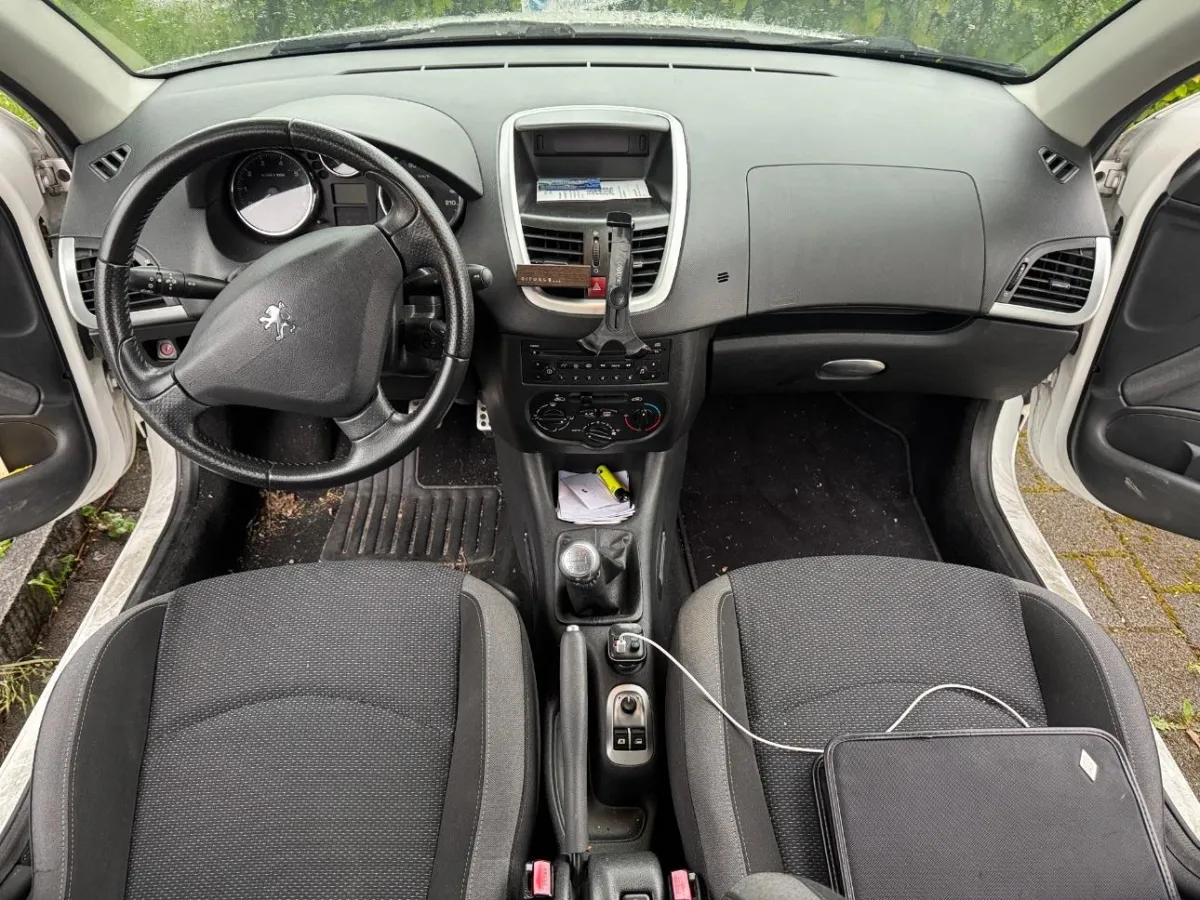 Peugeot 206+ 1.4i, 75 PS — zdjęcie 7