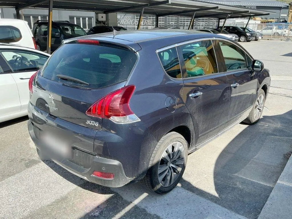 Peugeot 3008 1.6 THP Allure 1.6, 165 PS — zdjęcie 3