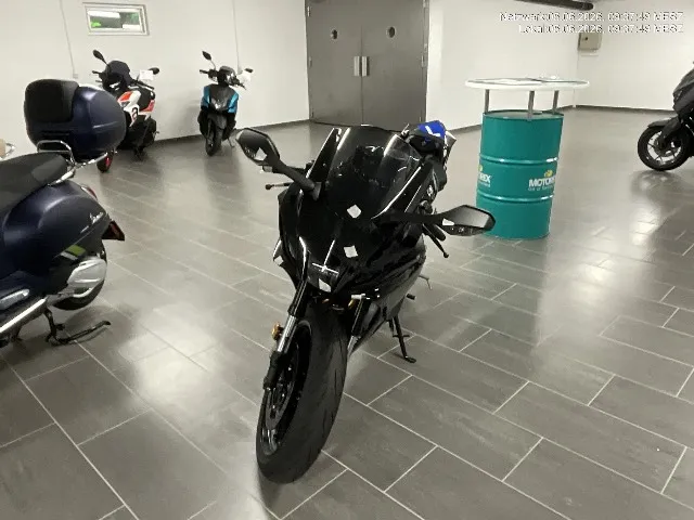 Yamaha YZF-R7, 48 PS — zdjęcie 2