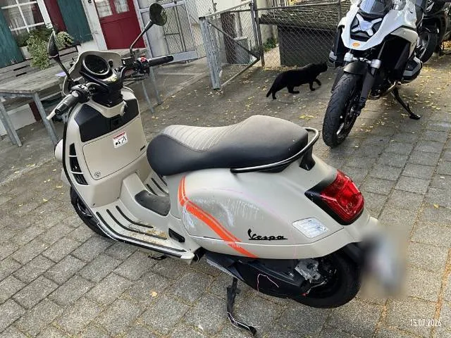 PIAGGIO Vespa GTV 300 0.3, 24 PS — zdjęcie 4
