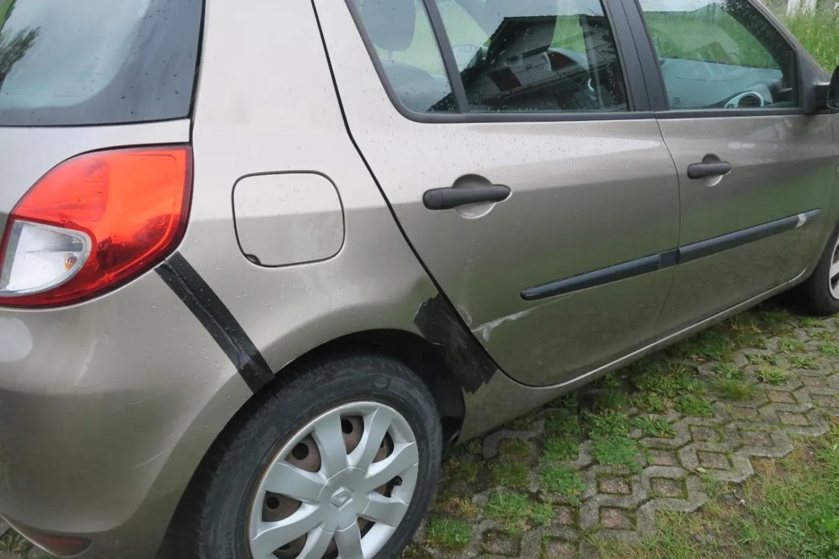 Renault Clio 1.2 16V Yahoo 1.1, 103 PS — zdjęcie 13
