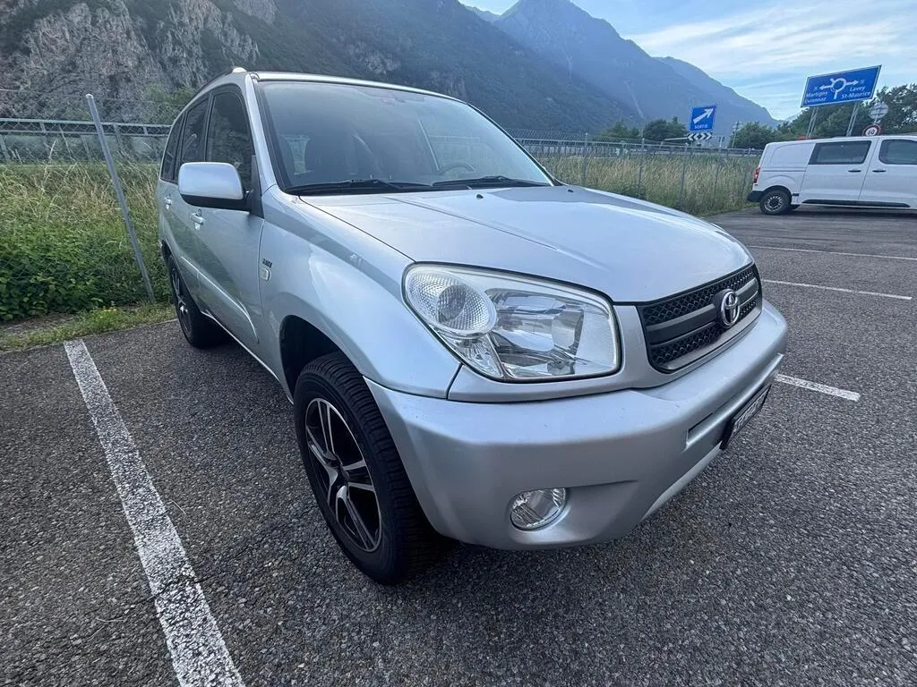 Toyota RAV4 2.0i 16V Linea Terra, 150 PS — zdjęcie 3