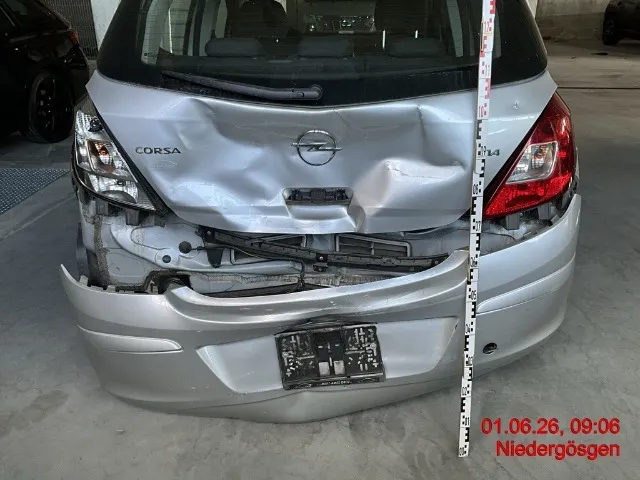 Opel Corsa D 1.4 TP Enjoy 1.4, 90 PS — zdjęcie 11