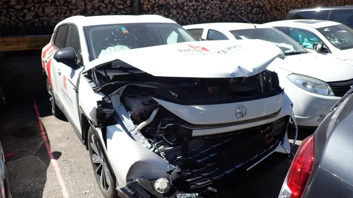 MG HS 1.5 Vti-Tech Luxury, 170 PS