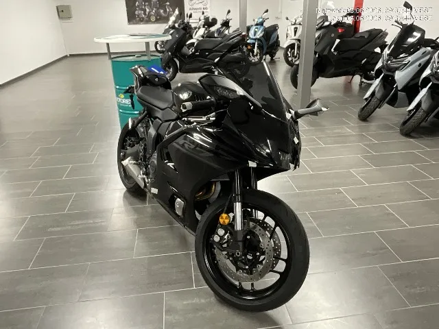Yamaha YZF-R7, 48 PS — zdjęcie 1