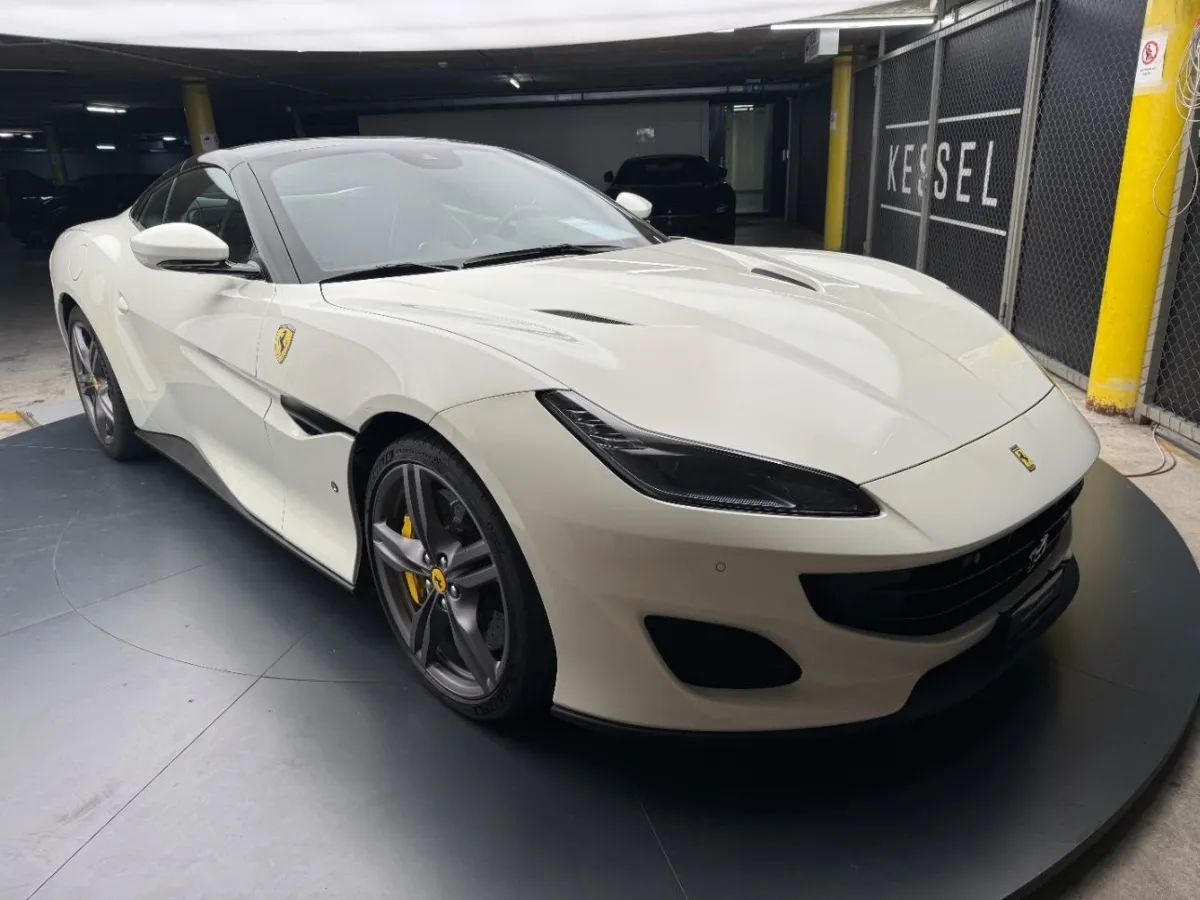 Ferrari Portofino 3.9 V8 T, 600 PS — zdjęcie 3