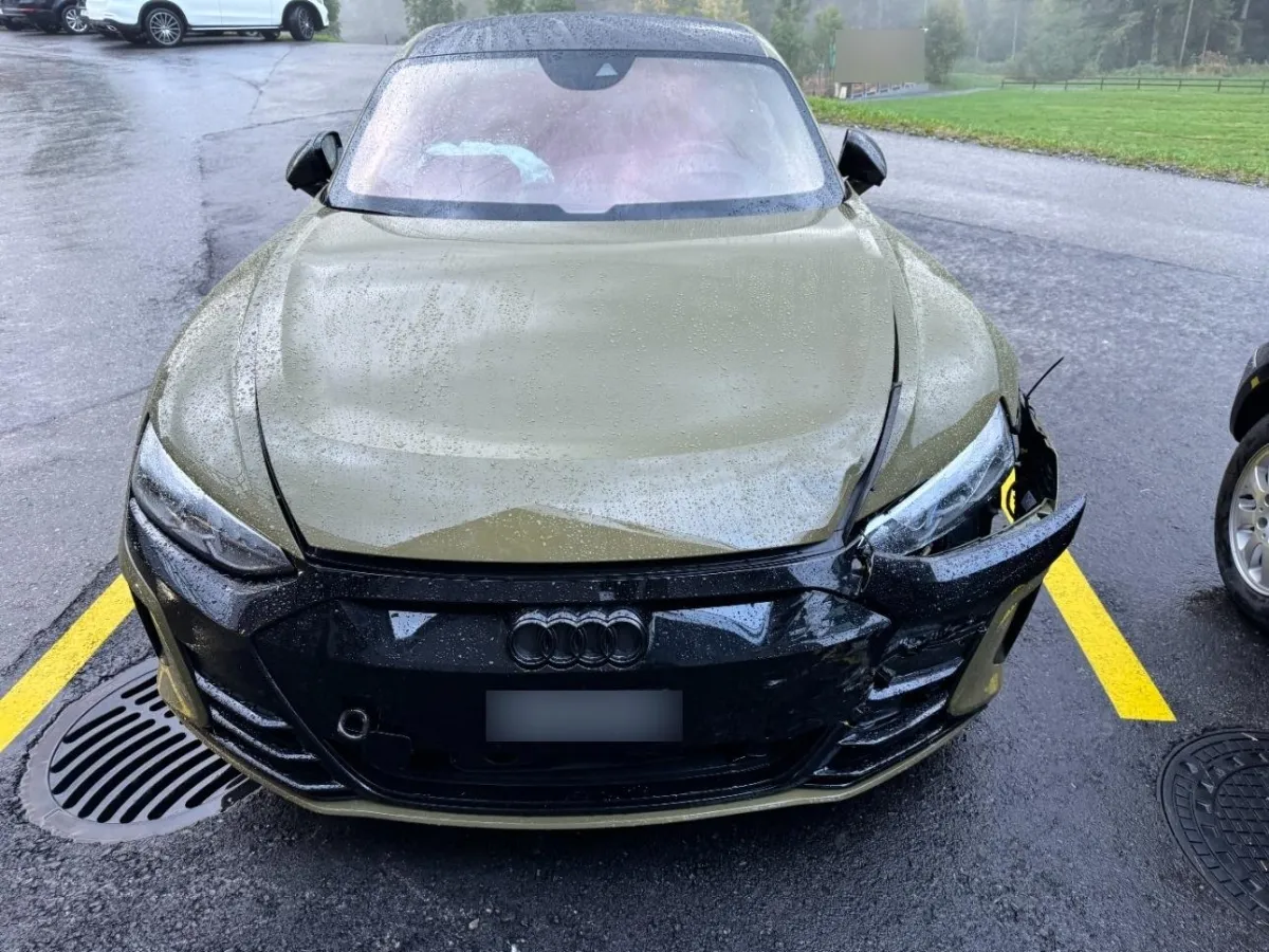 AUDI E-tron GT, 599 PS — zdjęcie 4