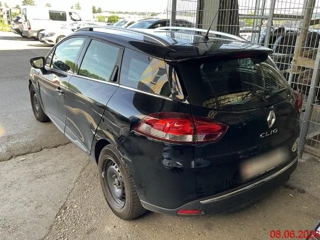 Renault Clio IV Grandtour 1.2 16V T Swiss Edition, 120 PS — zdjęcie 3