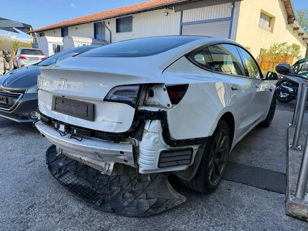 TESLA MODEL 3 Long R. AWD, 498 PS — zdjęcie 3