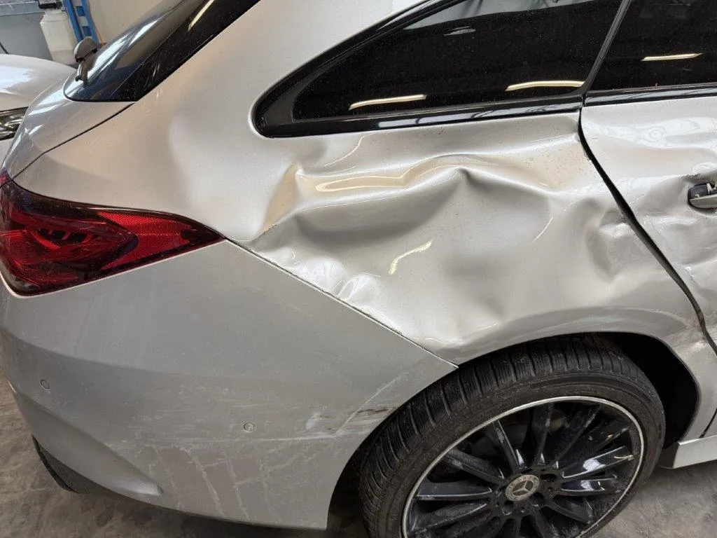 Mercedes-Benz CLA 220 d AMG Line 4Matic Shooting Brake 2.0, 190 PS — zdjęcie 10