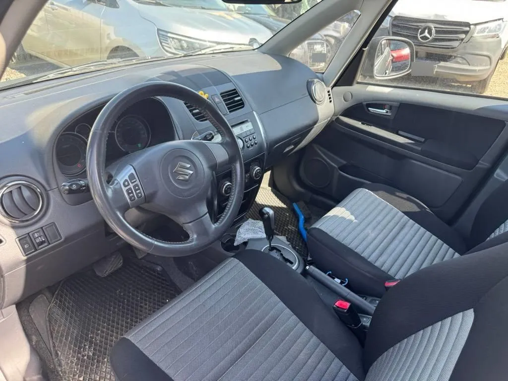 Suzuki SX4 1.6 4WD, 112 PS — zdjęcie 6