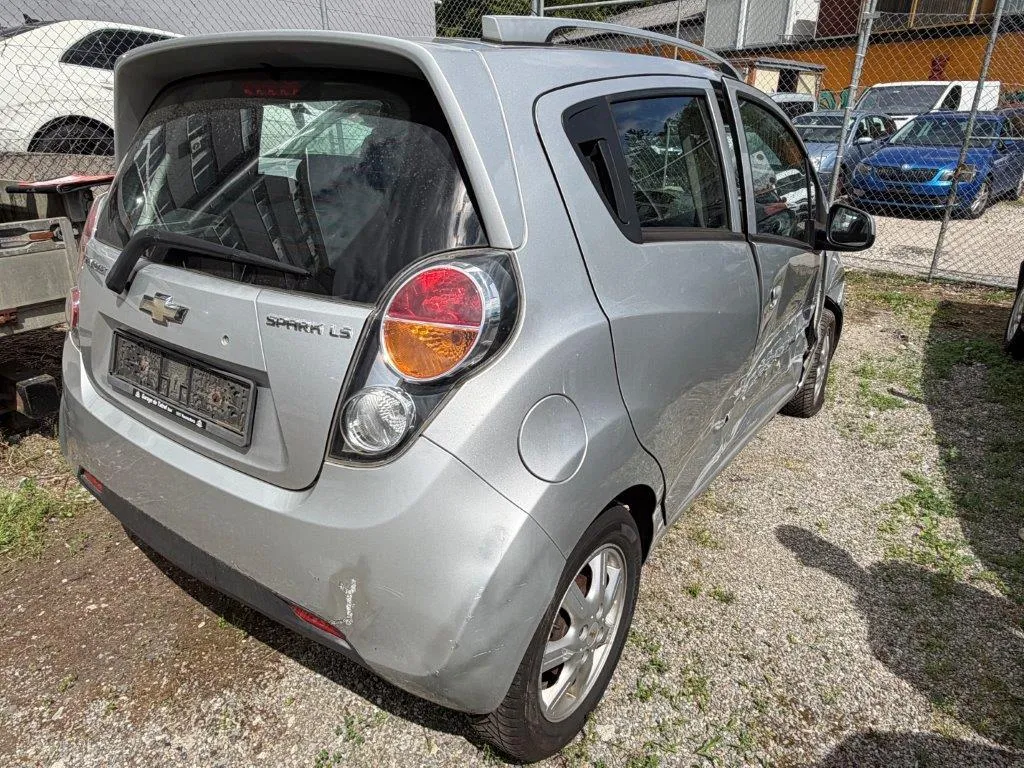 Chevrolet Spark 1.0 16V LS 1.0, 68 PS — zdjęcie 2
