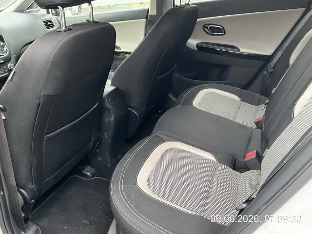 Kia Cee'd SW 1.6D DCT, 136 PS — zdjęcie 8