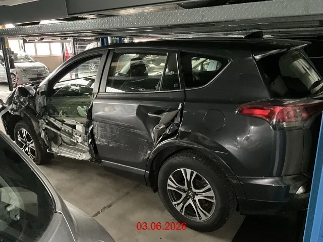 Toyota RAV4 2.0i VMa Sold MdS 2.0, 152 PS — zdjęcie 3