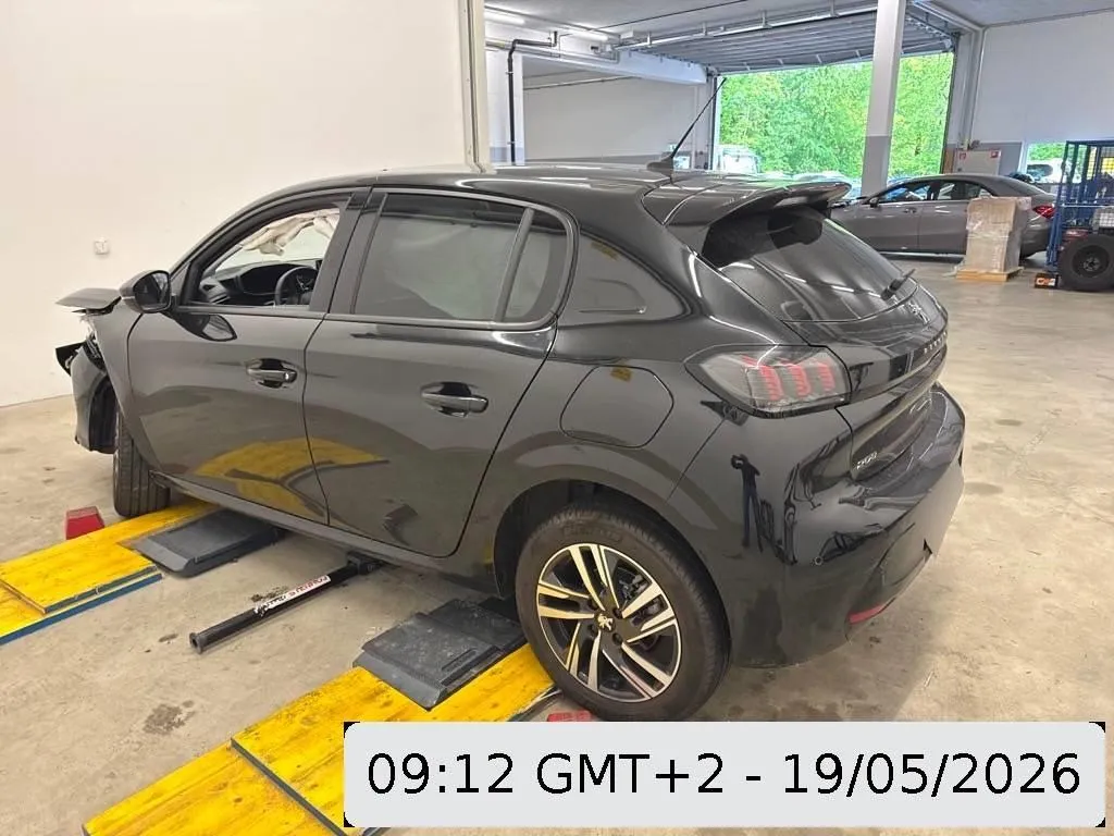 Peugeot 208 II - (UJ) 208 II Allure Pack 1.2, 101 PS — zdjęcie 1