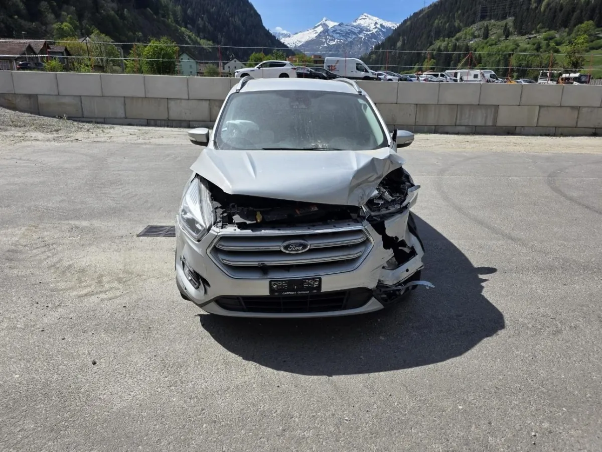Ford Kuga 2.0 TDCI, 120 PS — zdjęcie 6