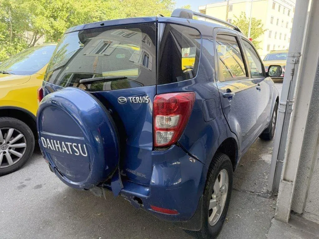Daihatsu Terios 1.5 4x4, 105 PS — zdjęcie 3