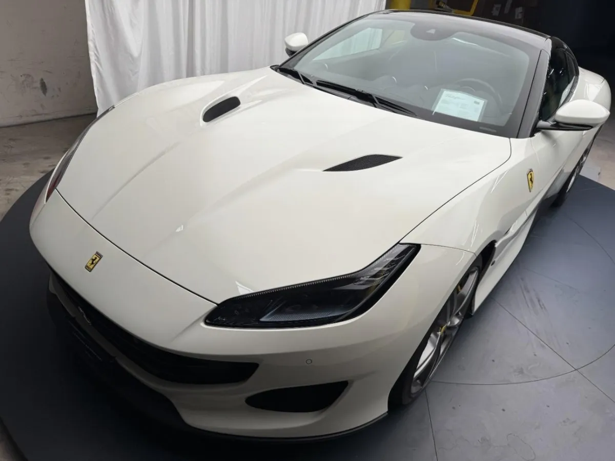 Ferrari Portofino 3.9 V8 T, 600 PS — zdjęcie 1