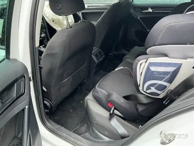 VW Golf VII 2.0 TDI Highline 4Motion 2.0, 150 PS — zdjęcie 8