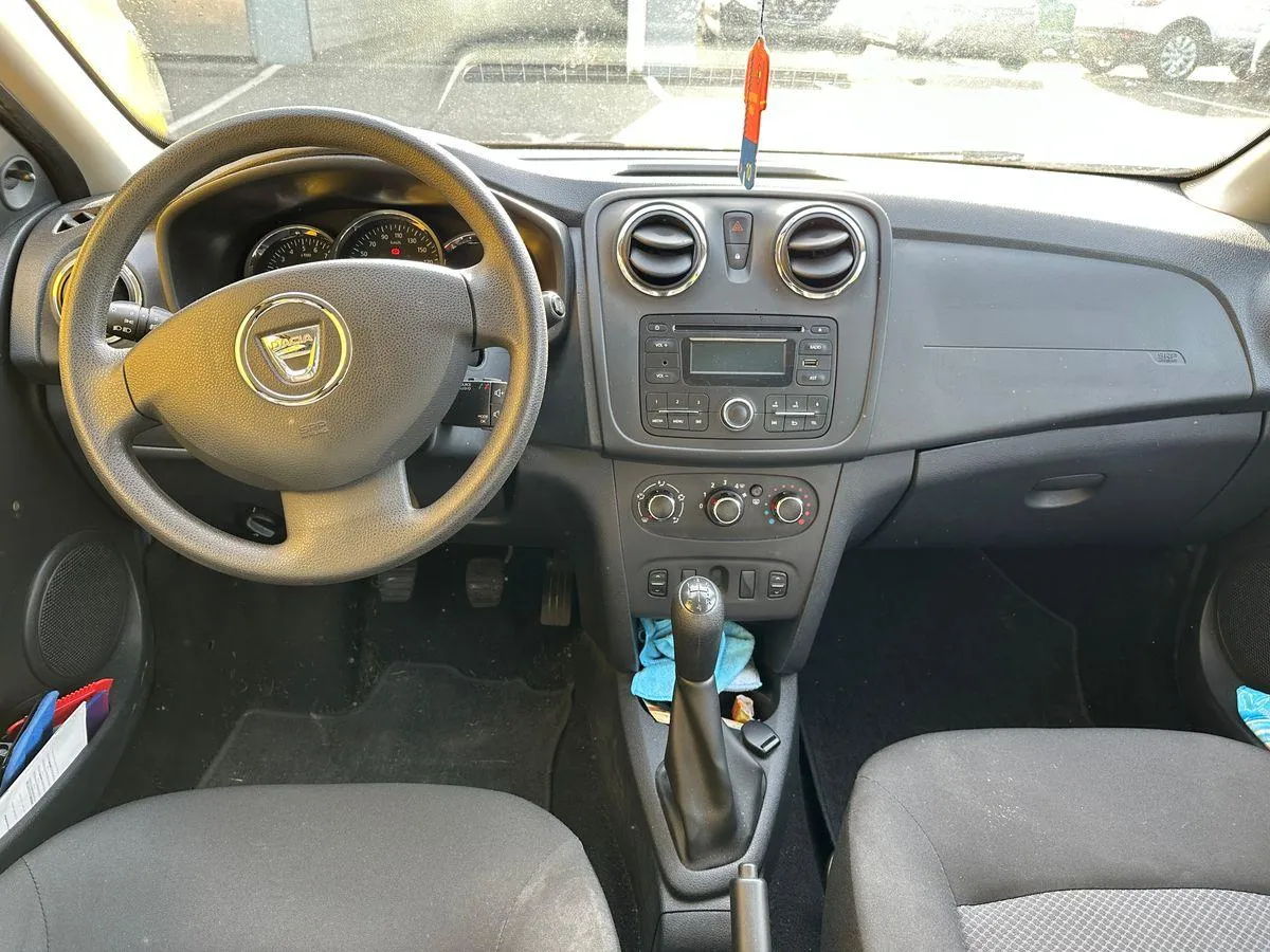 Dacia Sandero Essentiel, 73 PS — zdjęcie 5