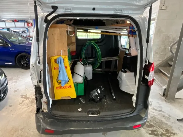 Ford Transit Courier Van 1.5 TDCi , 75 PS — zdjęcie 8