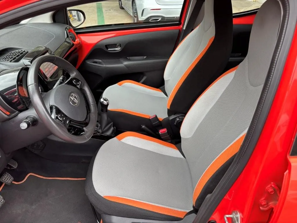 TOYOTA AYGO 1.2 , 82 PS — zdjęcie 8