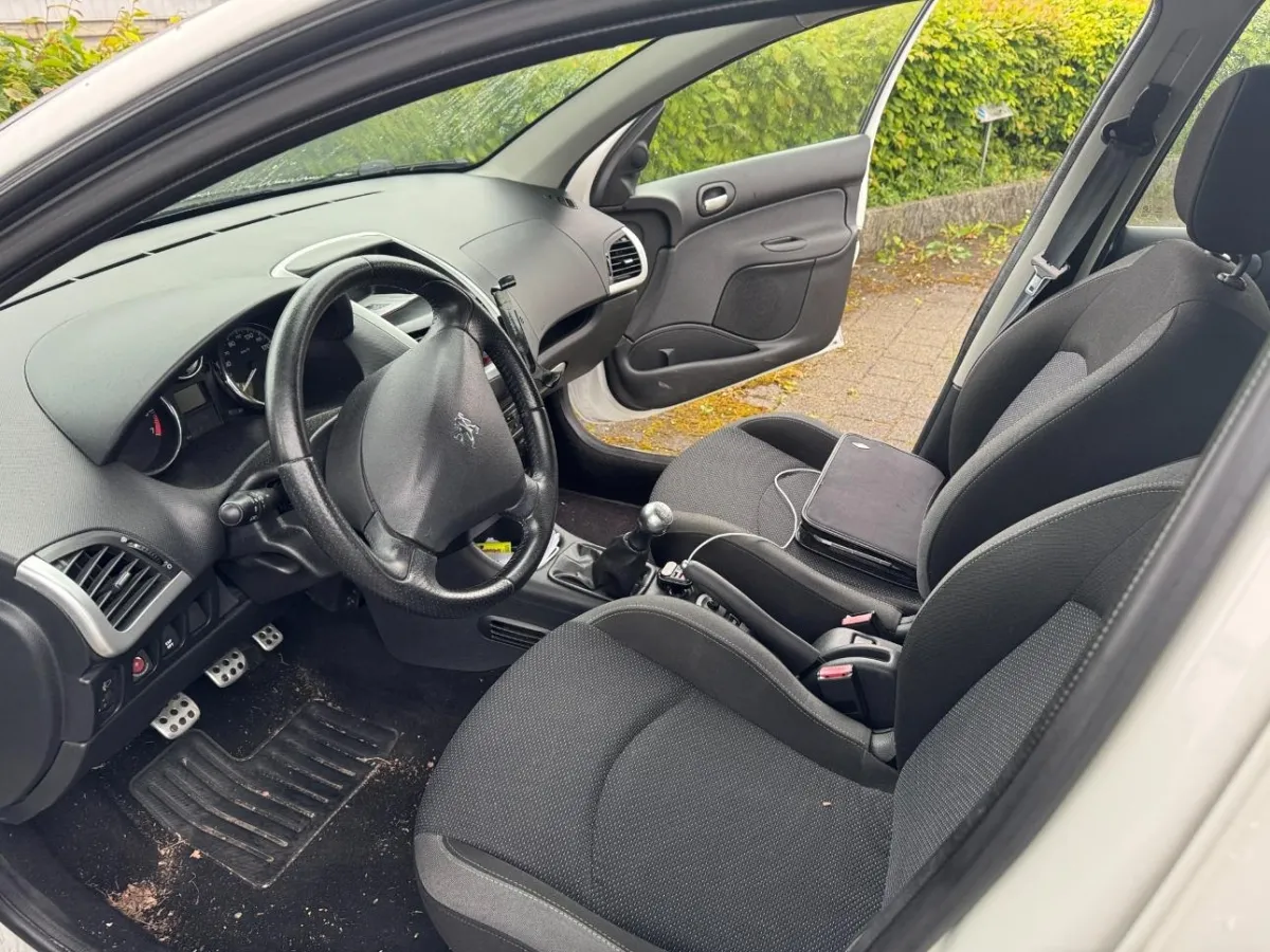 Peugeot 206+ 1.4i, 75 PS — zdjęcie 6