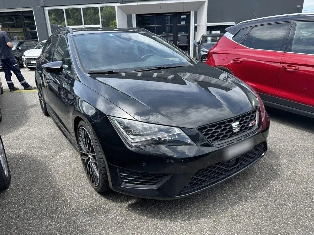 Seat Leon ST 2.0 TSI Cupra DSG 0.0, 280 PS — zdjęcie 2
