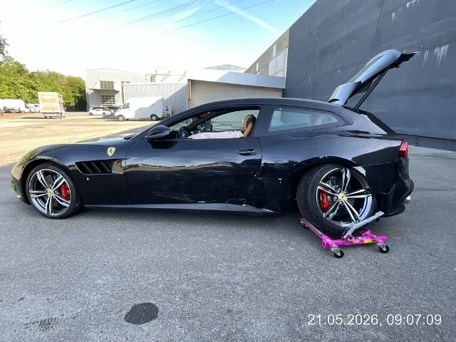 FERRARI GTC4 LUSSO 6.3, 689 PS — zdjęcie 9