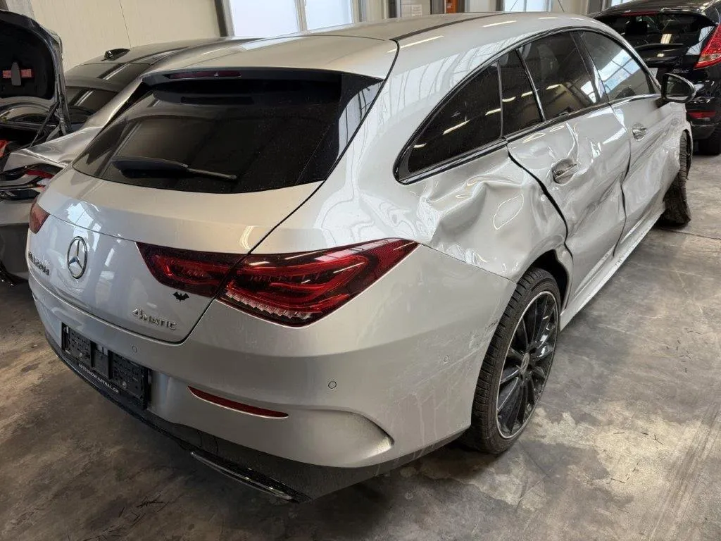 Mercedes-Benz CLA 220 d AMG Line 4Matic Shooting Brake 2.0, 190 PS — zdjęcie 3