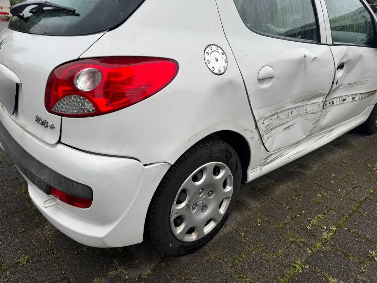 Peugeot 206+ 1.4i, 75 PS — zdjęcie 15