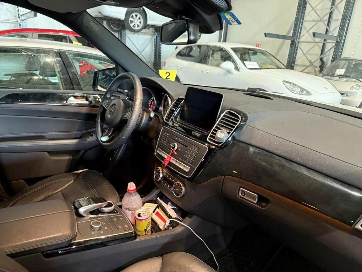 Mercedes-Benz GLE 350d AMG-Line 4-Matic 9G-Tronic 3.0, 258 PS — zdjęcie 9