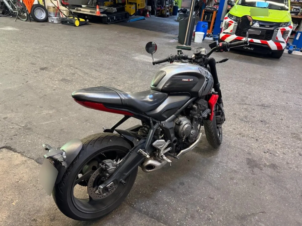 Triumph Trident 660, 80 PS — zdjęcie 3