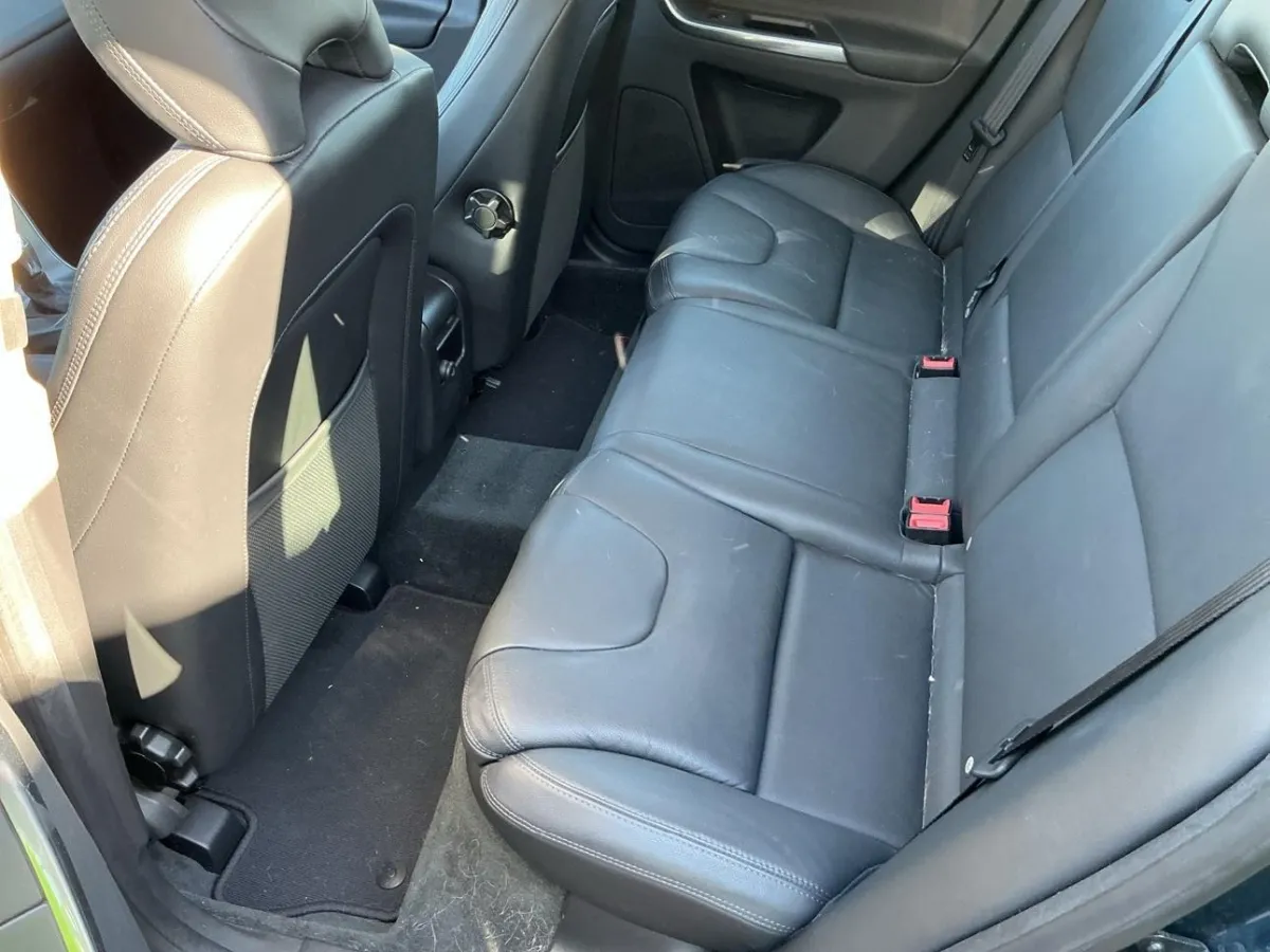 VOLVO XC60 DIESEL Modell 2008- XC60 D5 AWD Momentum, 215 PS — zdjęcie 9