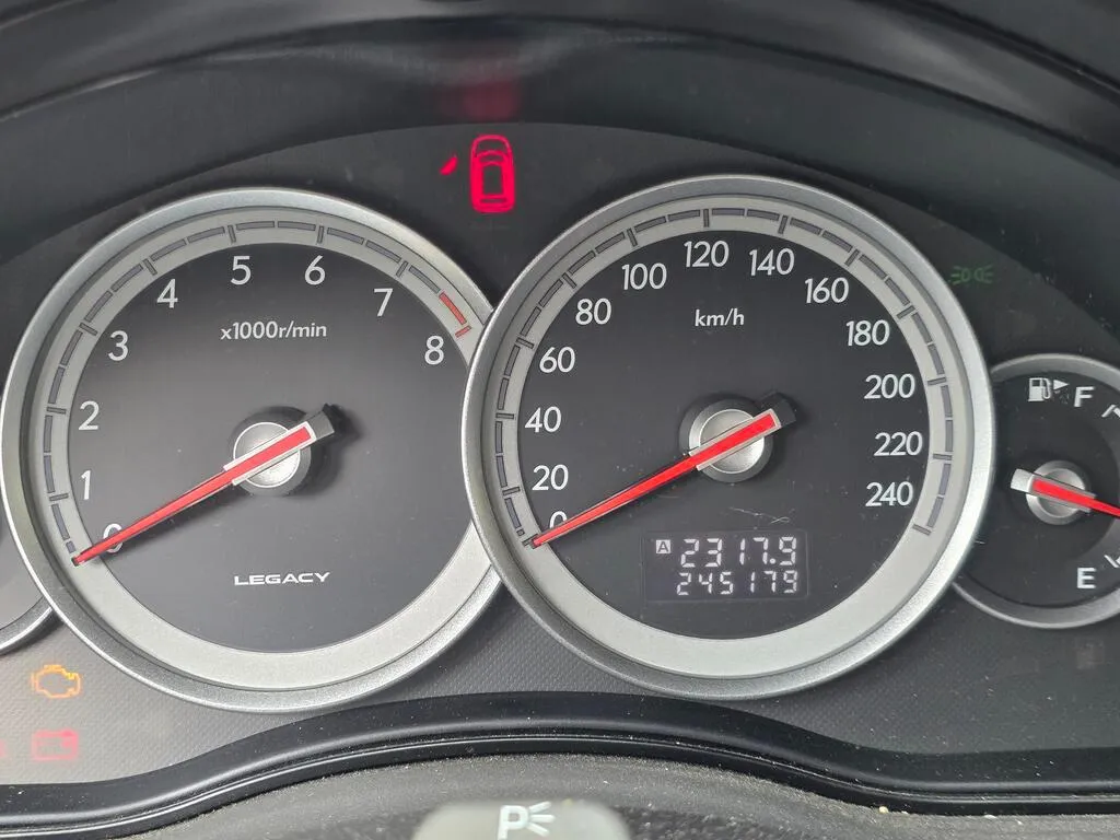 Subaru Legacy Station 2.0 R Swiss, 165 PS — zdjęcie 6