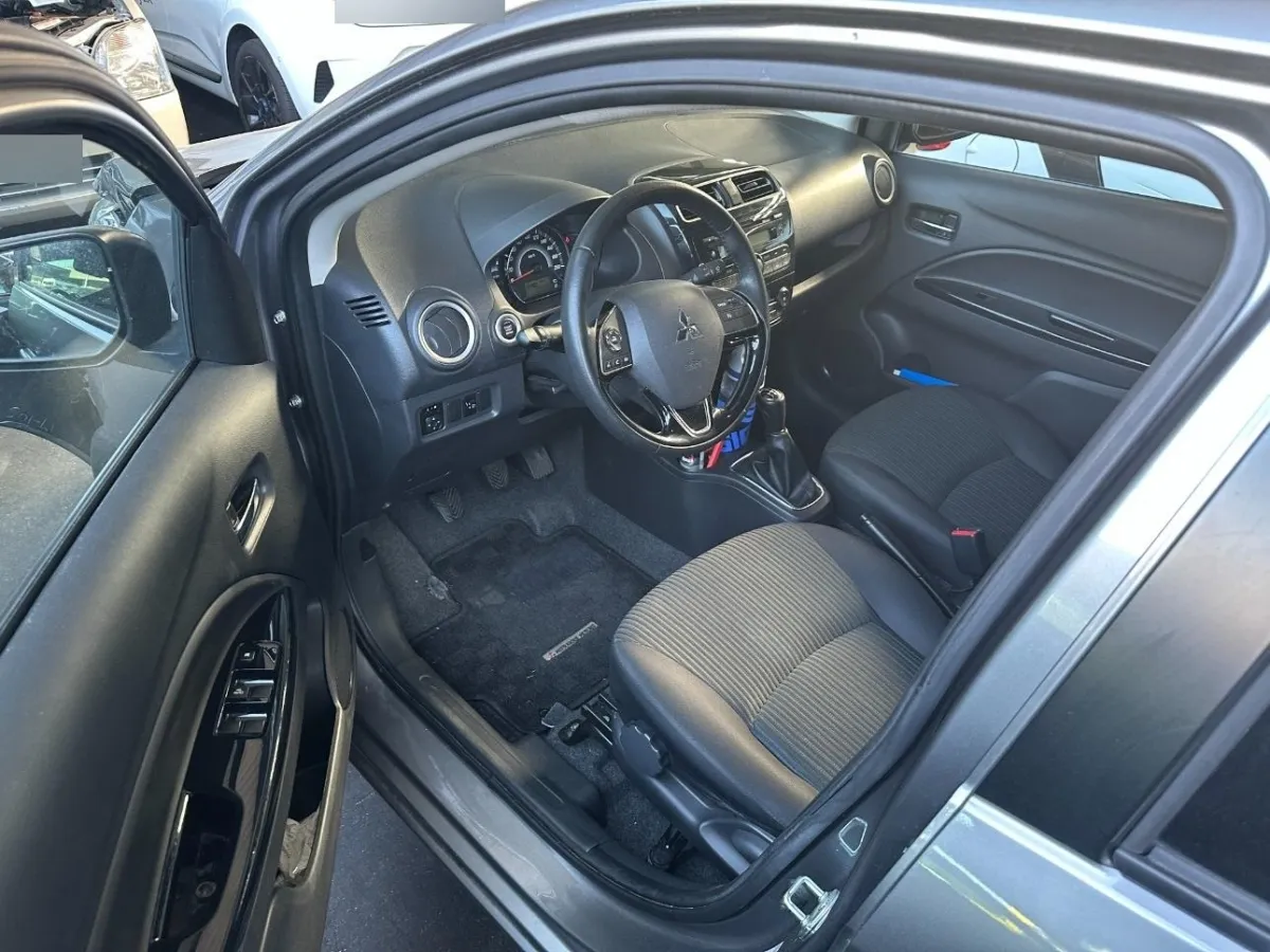 Mitsubishi Attrage Intense, 80 PS — zdjęcie 6