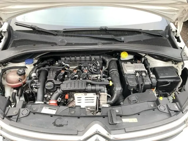 Citroën C3 1.2 PureTech Shine 1.2, 110 PS — zdjęcie 10