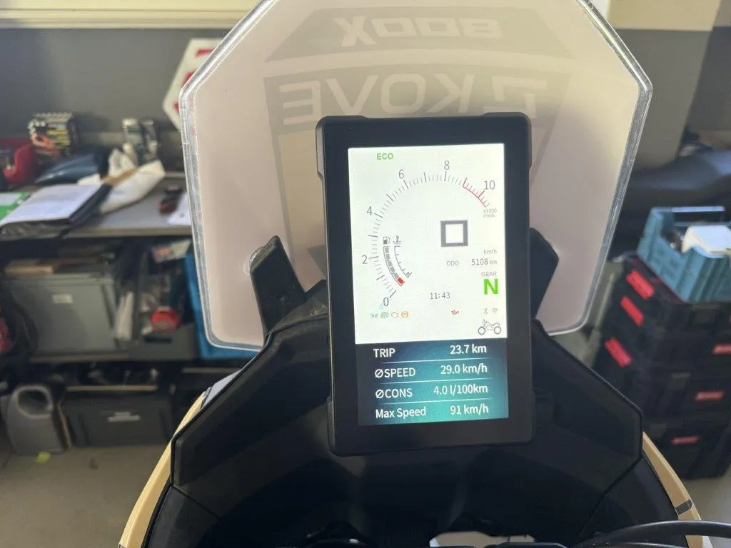 KOVE 800X 0.8, 95 PS — zdjęcie 5