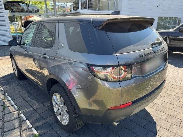Land Rover Discovery Sport 2.0 TD4 180 SE, 180 PS — zdjęcie 4