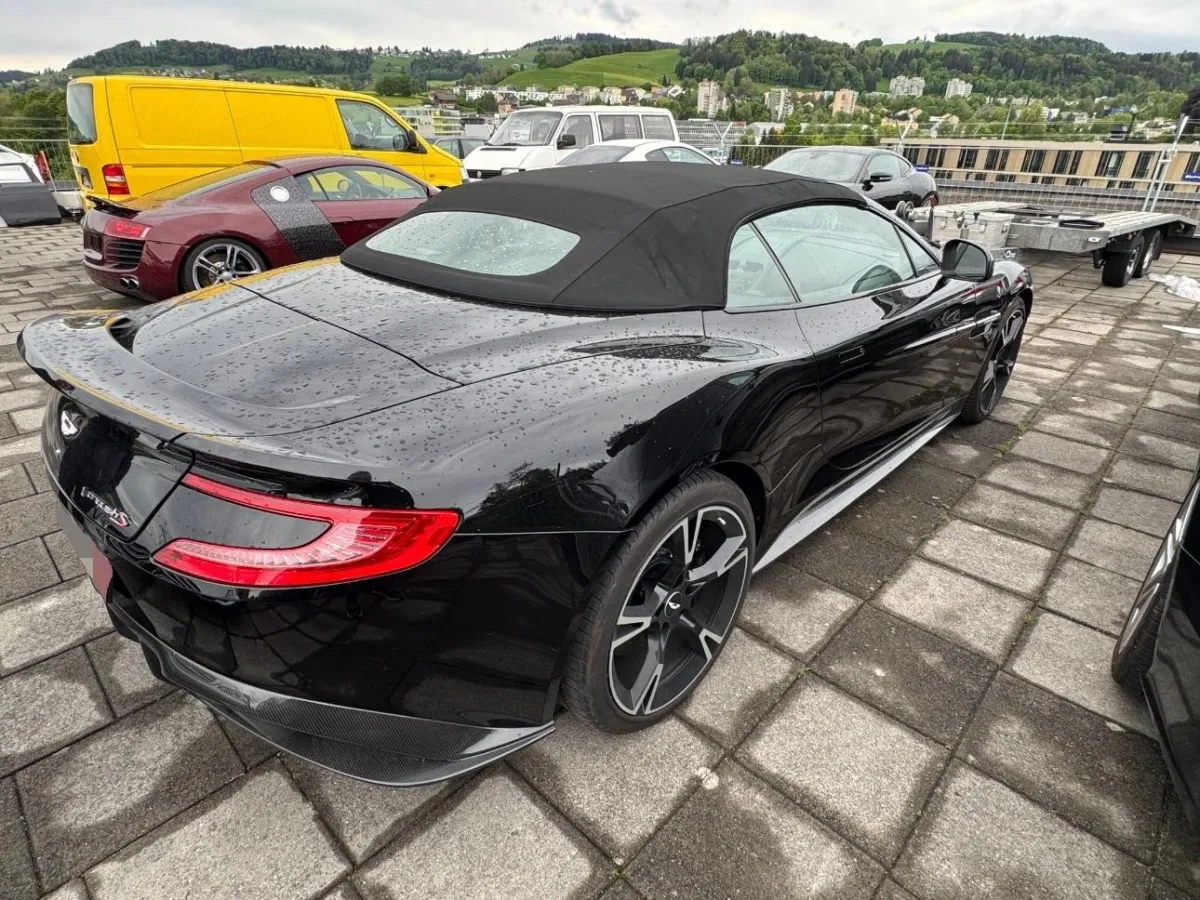 Aston Martin S Volante, 604 PS — zdjęcie 3