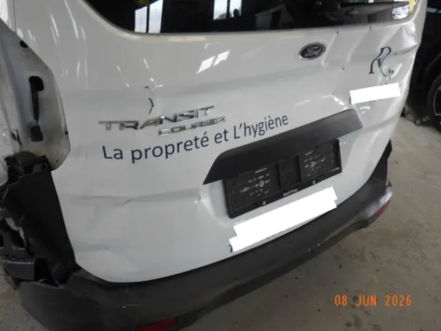 Ford Transit Courier Van 1.5 TDCi , 75 PS — zdjęcie 9