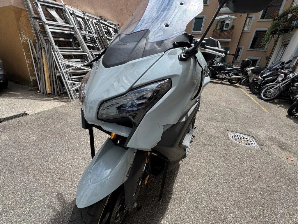 Yamaha TMax 560 ABS Tech Max, 48 PS — zdjęcie 9