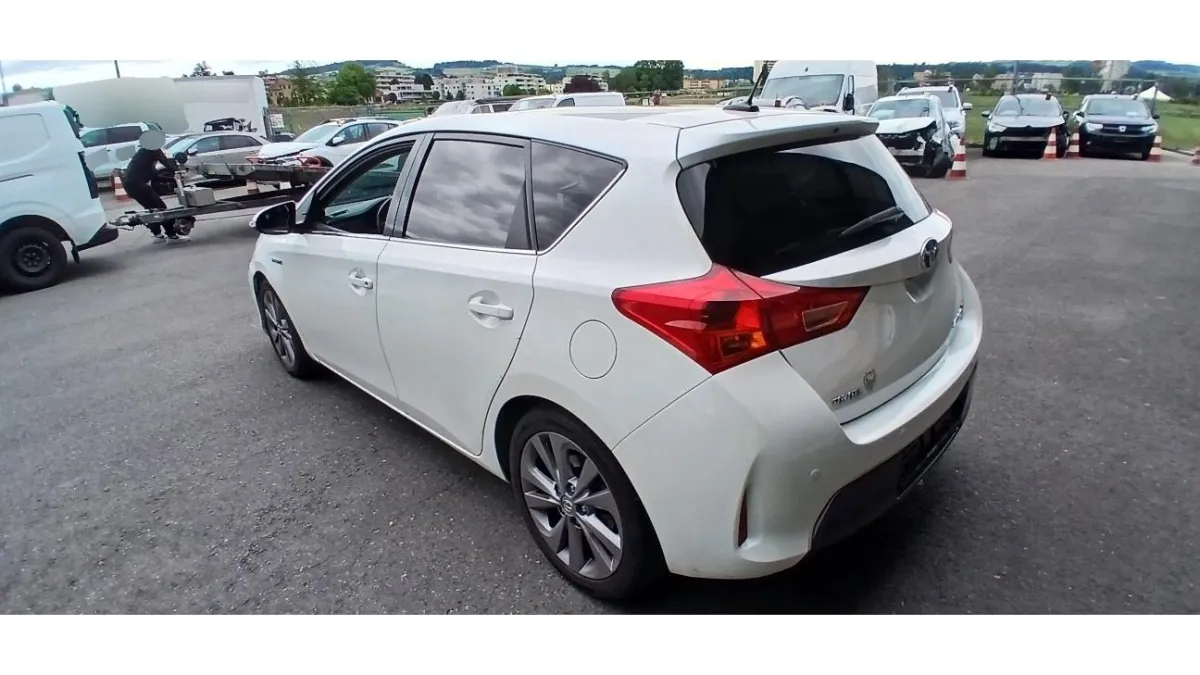 Toyota Auris HSD, 99 PS — zdjęcie 2