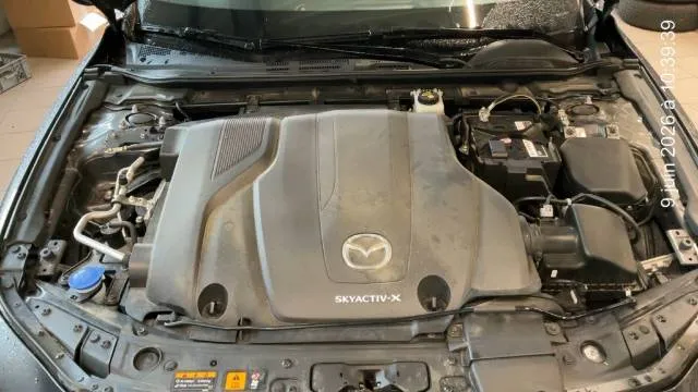 Mazda 3 Sedan SKYACTIV-X, 179 PS — zdjęcie 11